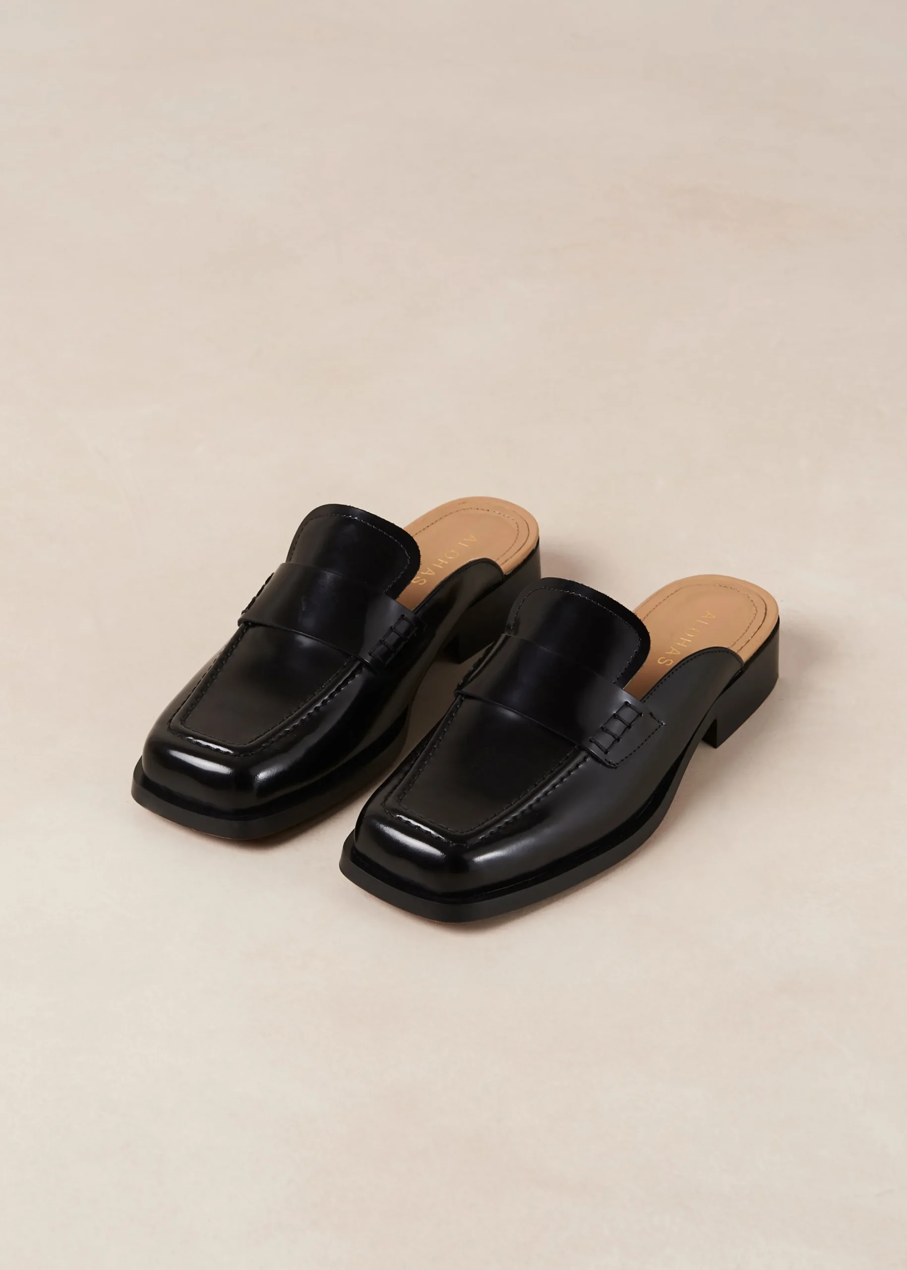 Alfred - Mules Negros Estilo Mocasín
