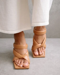 Amaretto - Sandalias De Piel Marrones