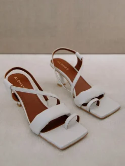 Asymmetric Straps - Mules Blancos De Piel