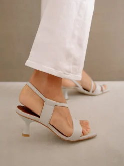Asymmetric Straps - Mules Blancos De Piel
