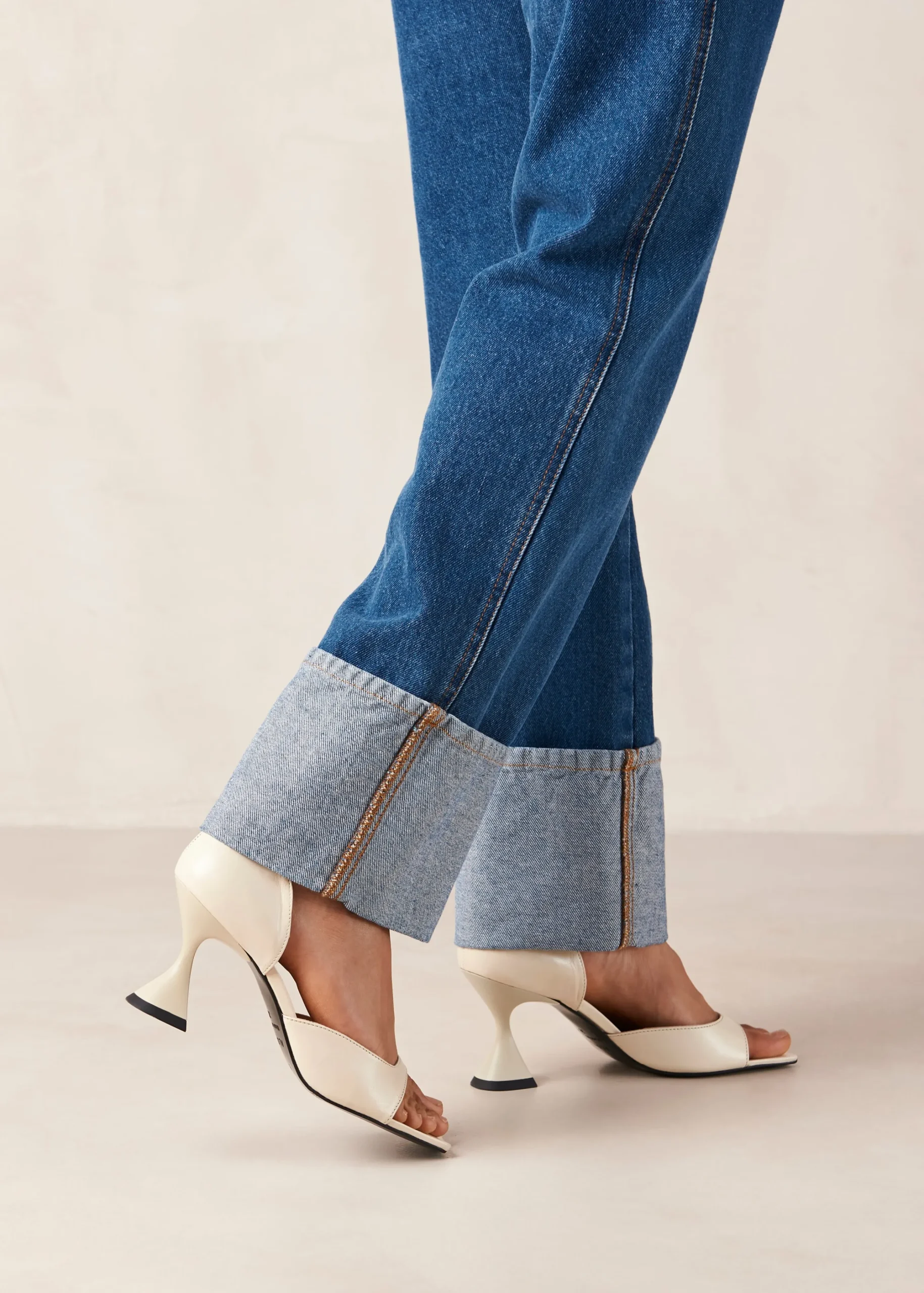 Beijos - Tacones Con Correa Al Tobillo En Color Crema