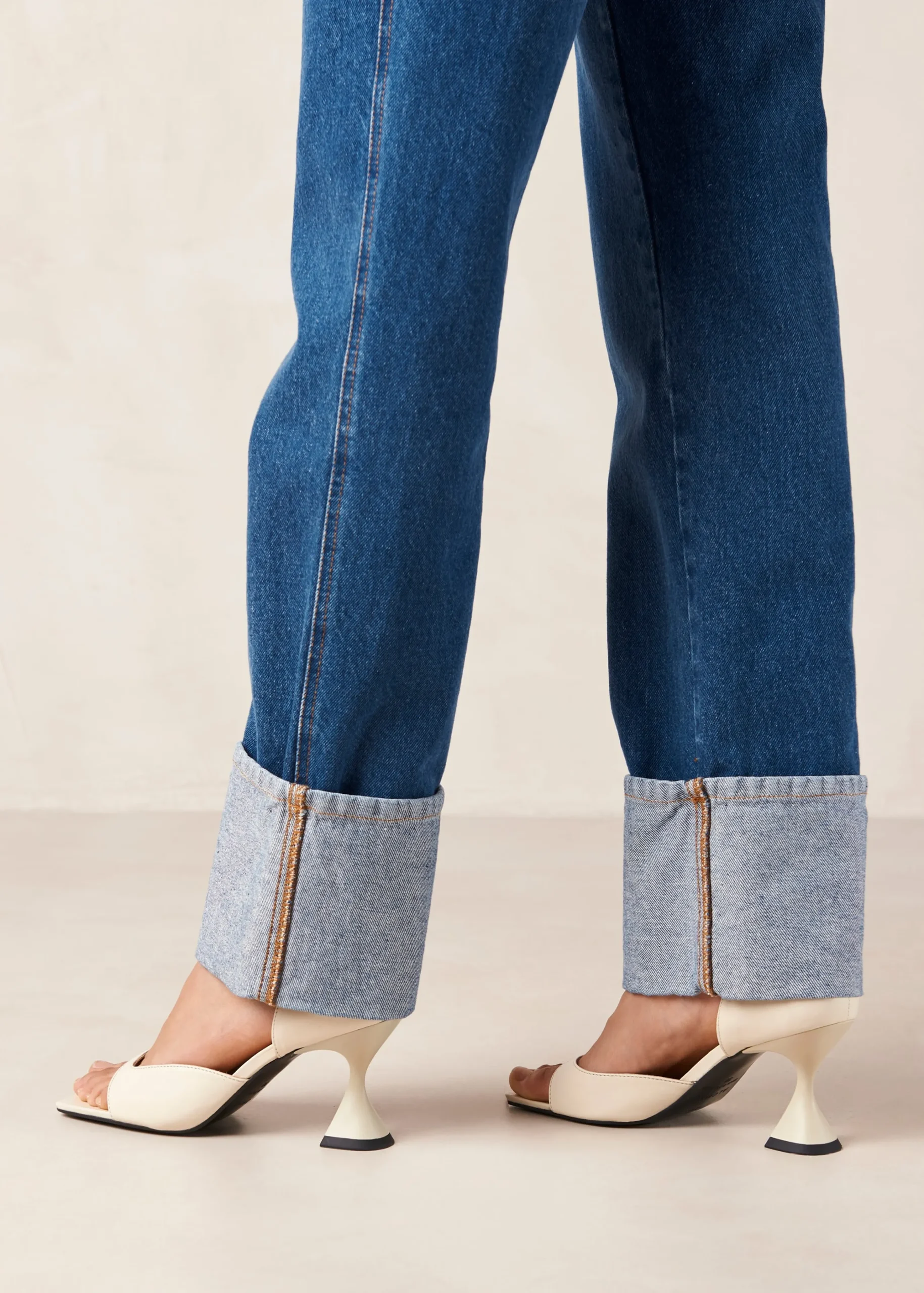 Beijos - Tacones Con Correa Al Tobillo En Color Crema