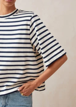 Capa Camiseta De Rayas Azules Y Blancas