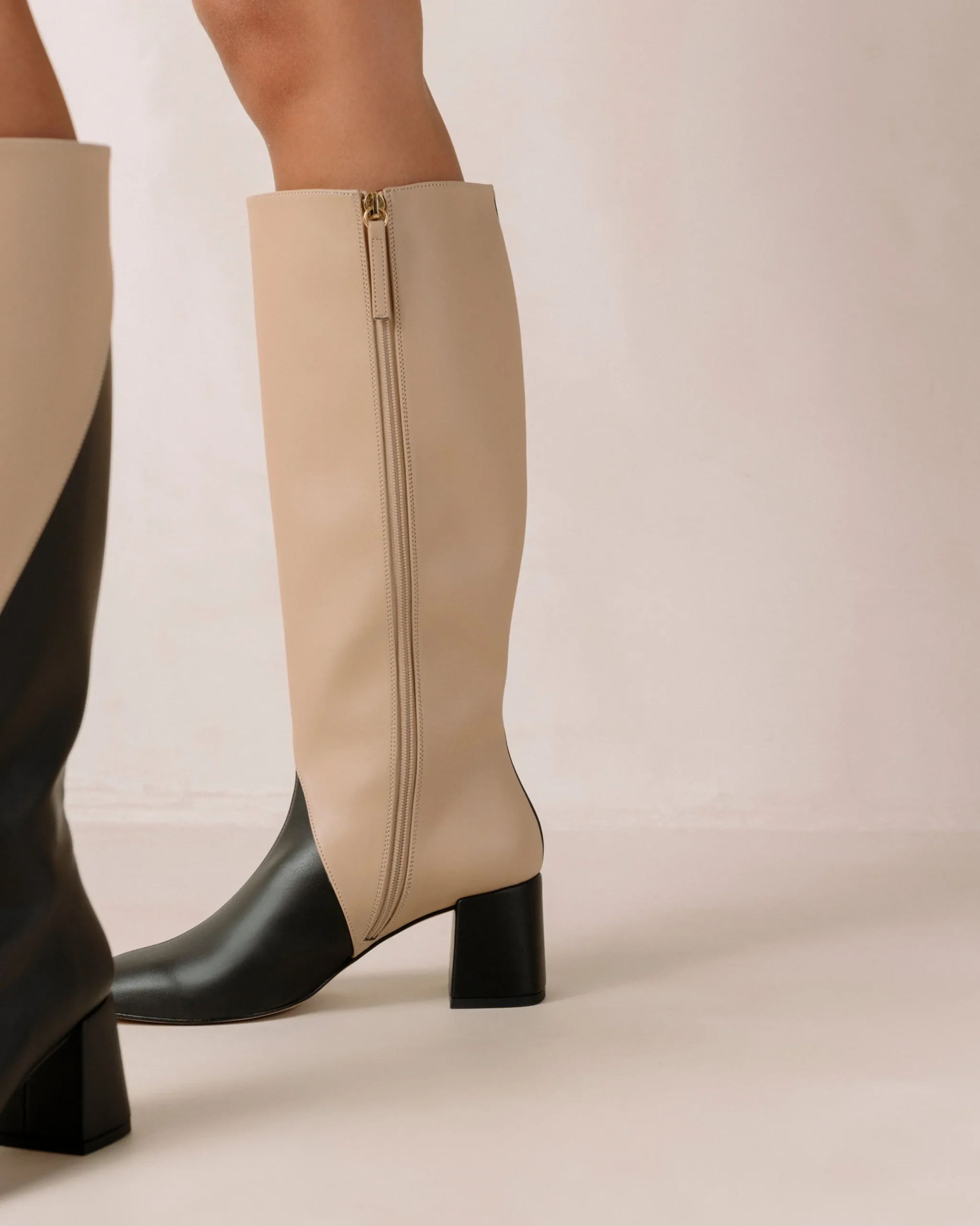 Chalk - Botas Negras Y Beige De Piel Vegana