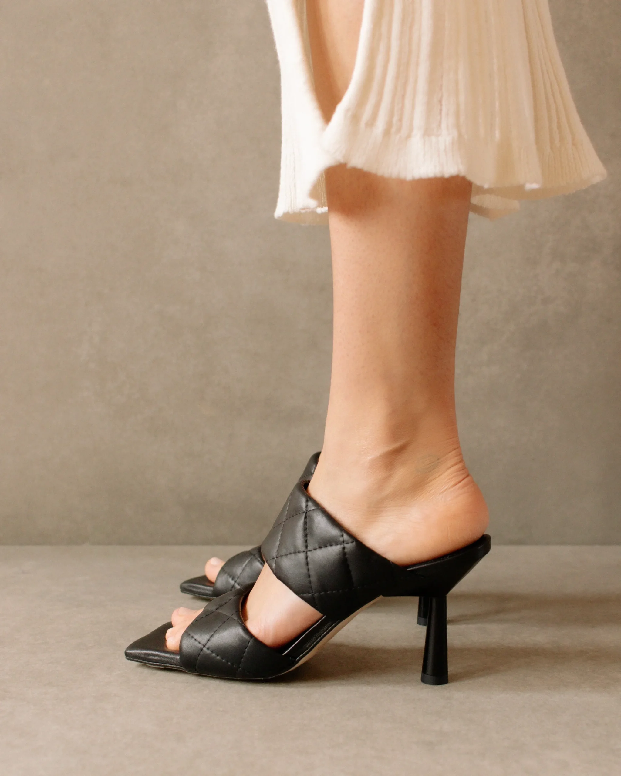 Conner - Sandalias De Piel Negras