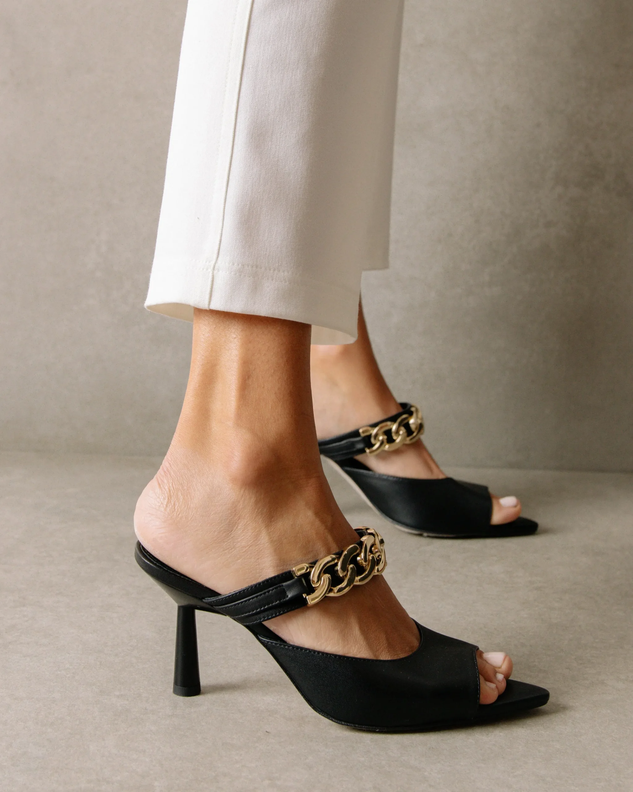 Daisy - Sandalias Negras De Piel