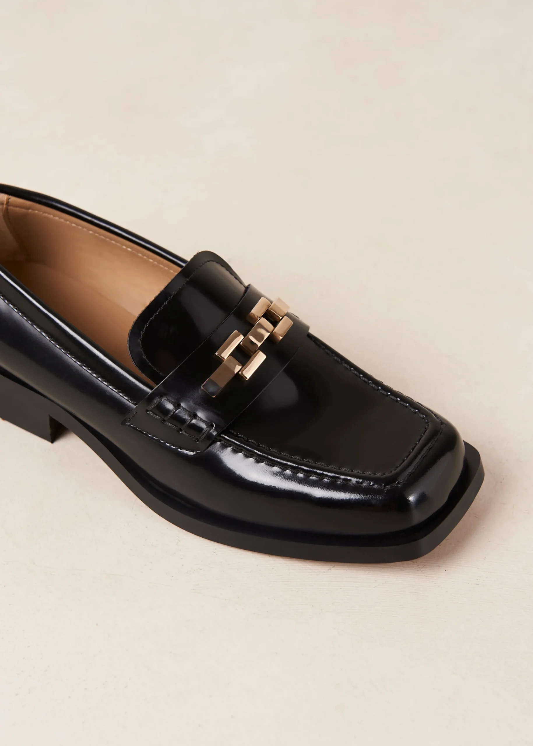 Elliot - Mocasines Negros Con Cadena Dorada