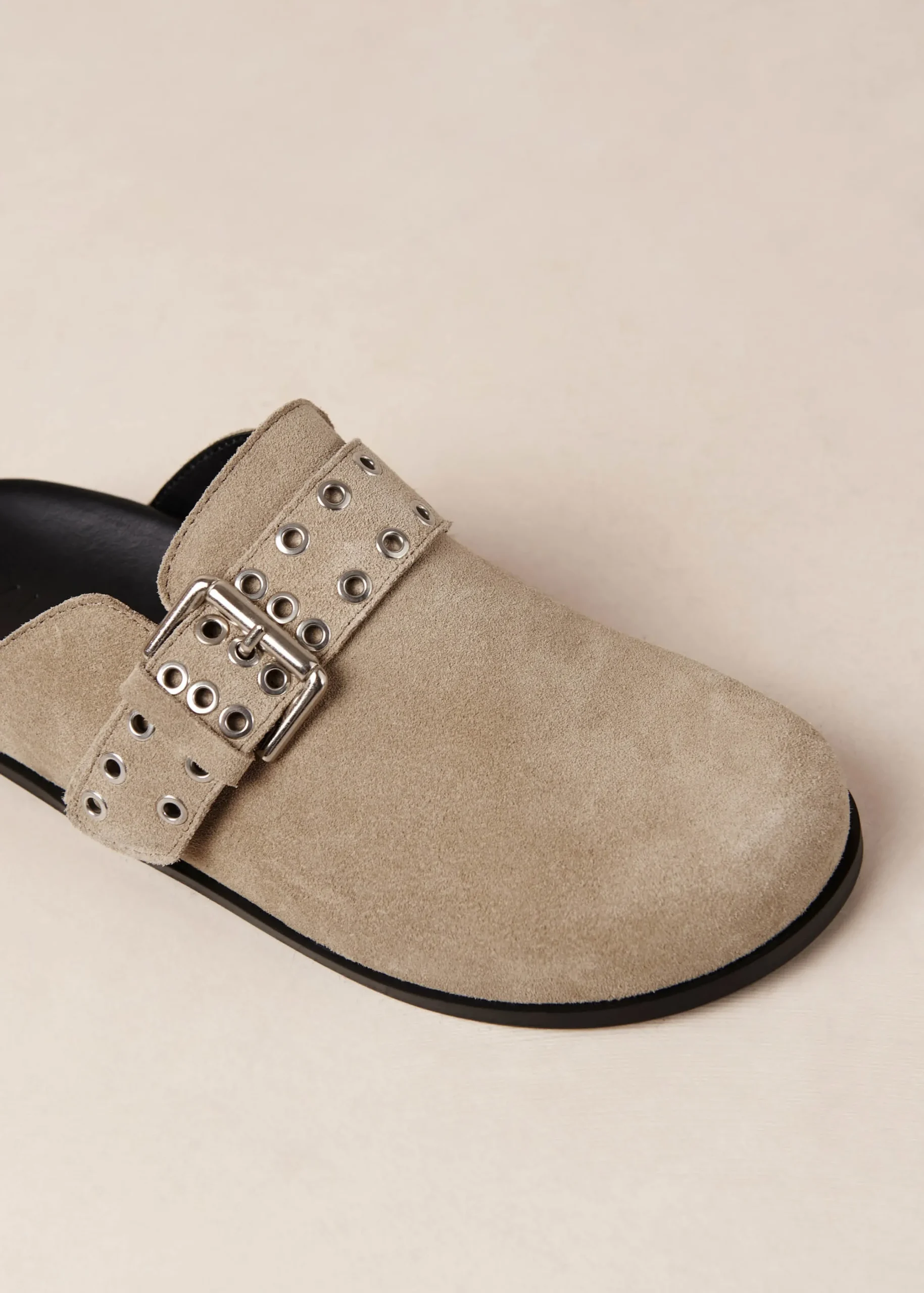 Halia Zuecos De Cuero Beige