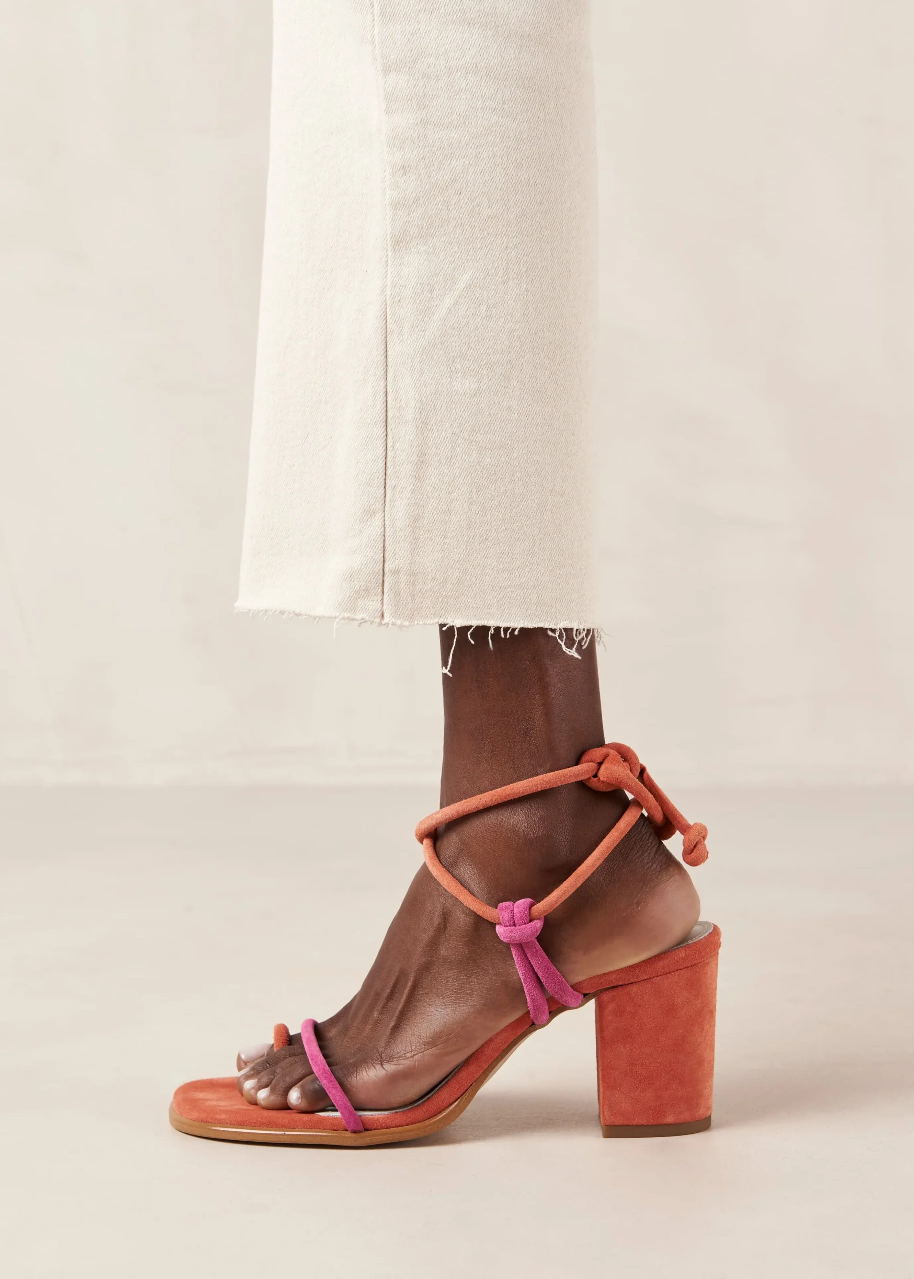 Harllow Sandalias De Cuero Negro