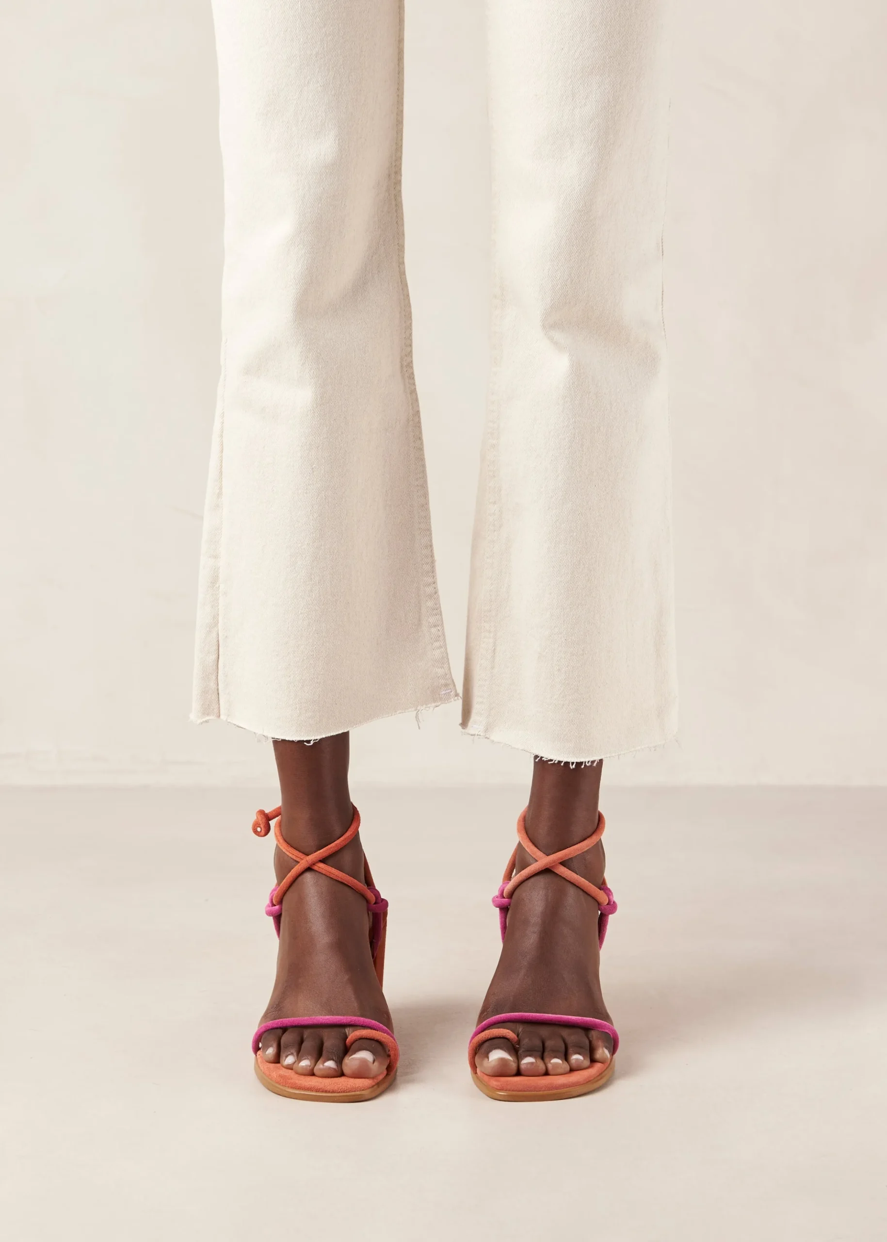 Harllow Sandalias De Cuero Negro