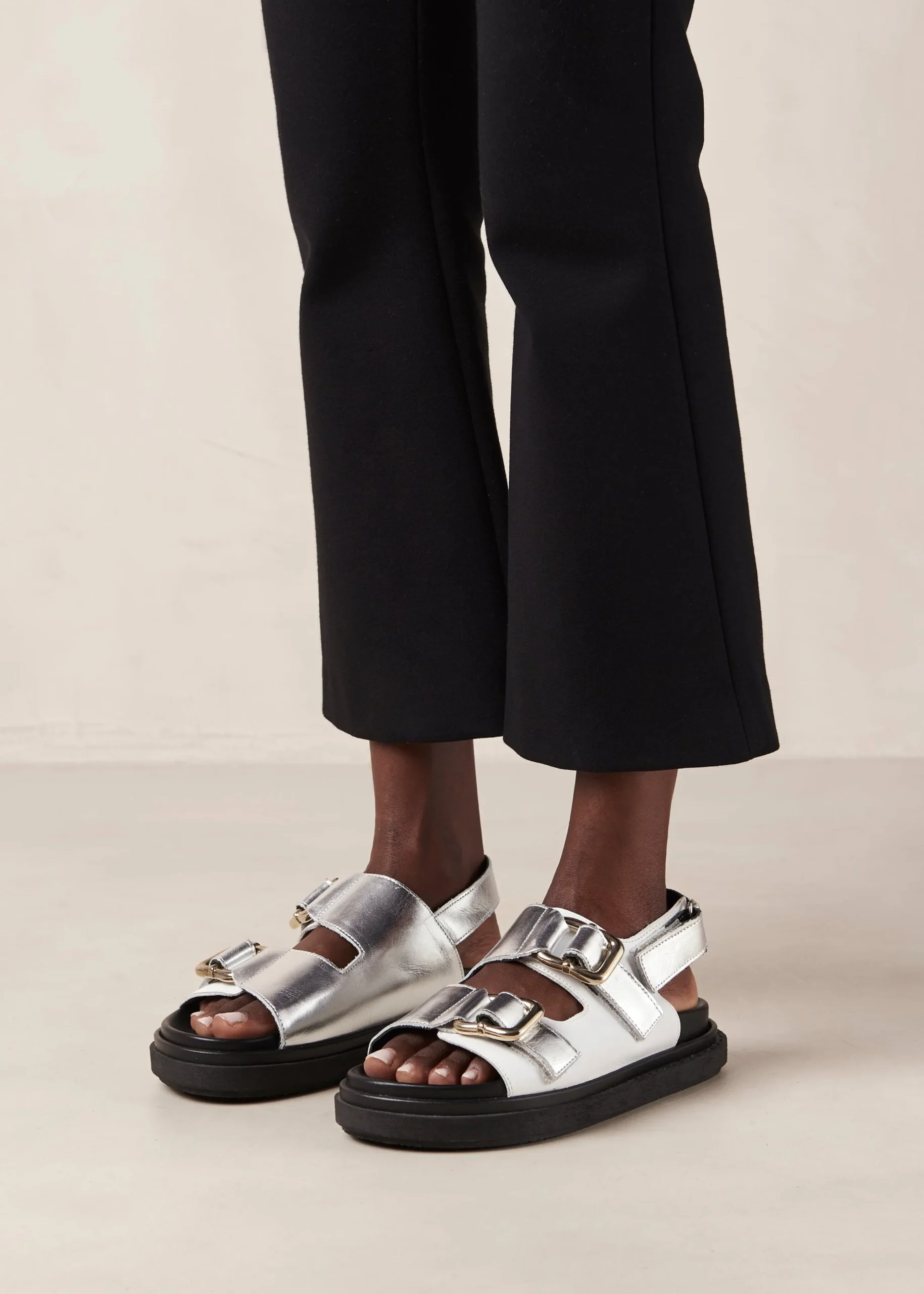 Harper - Sandalias Plateadas Y Blancas De Piel