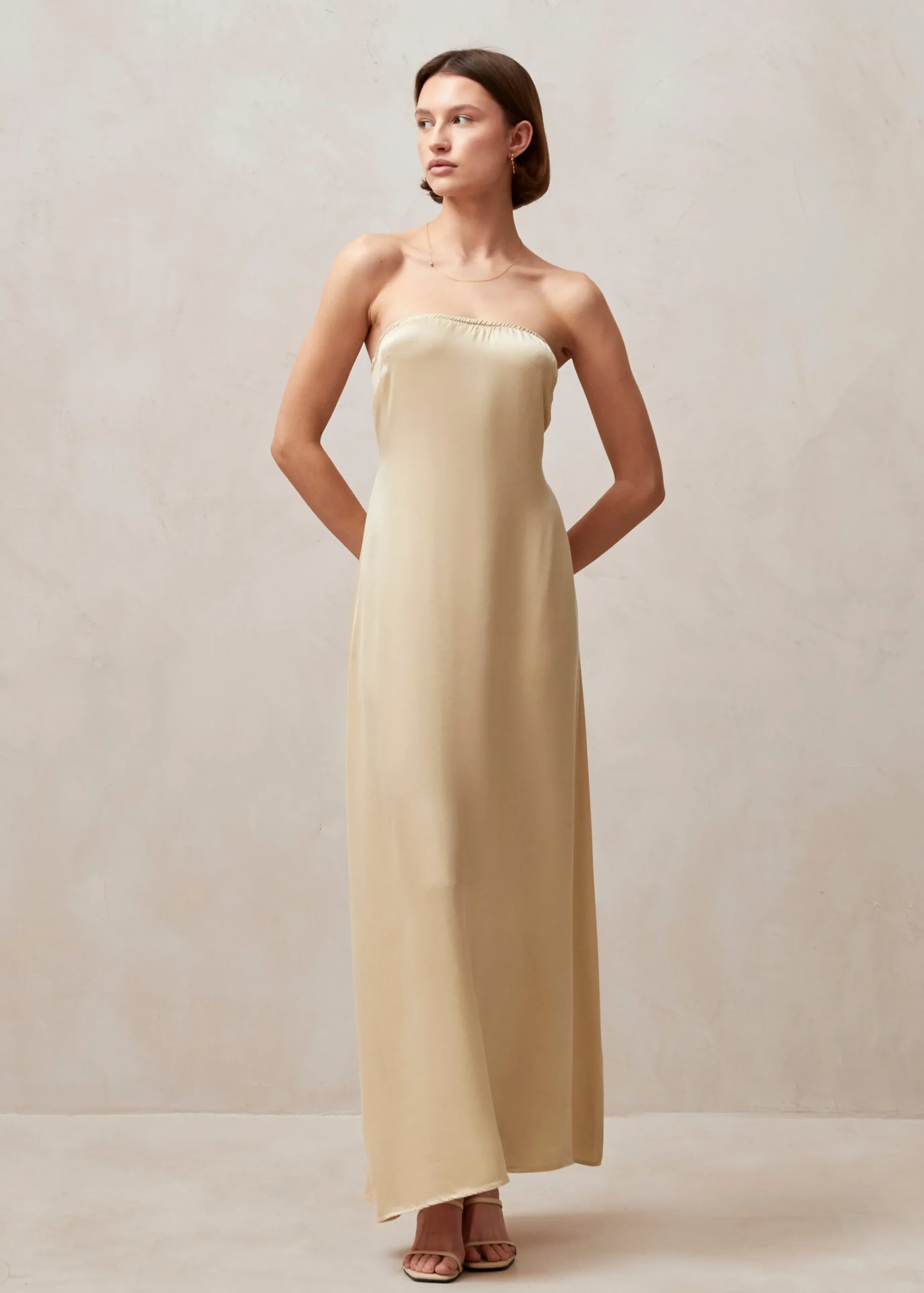 Ilia - Maxivestido Beige