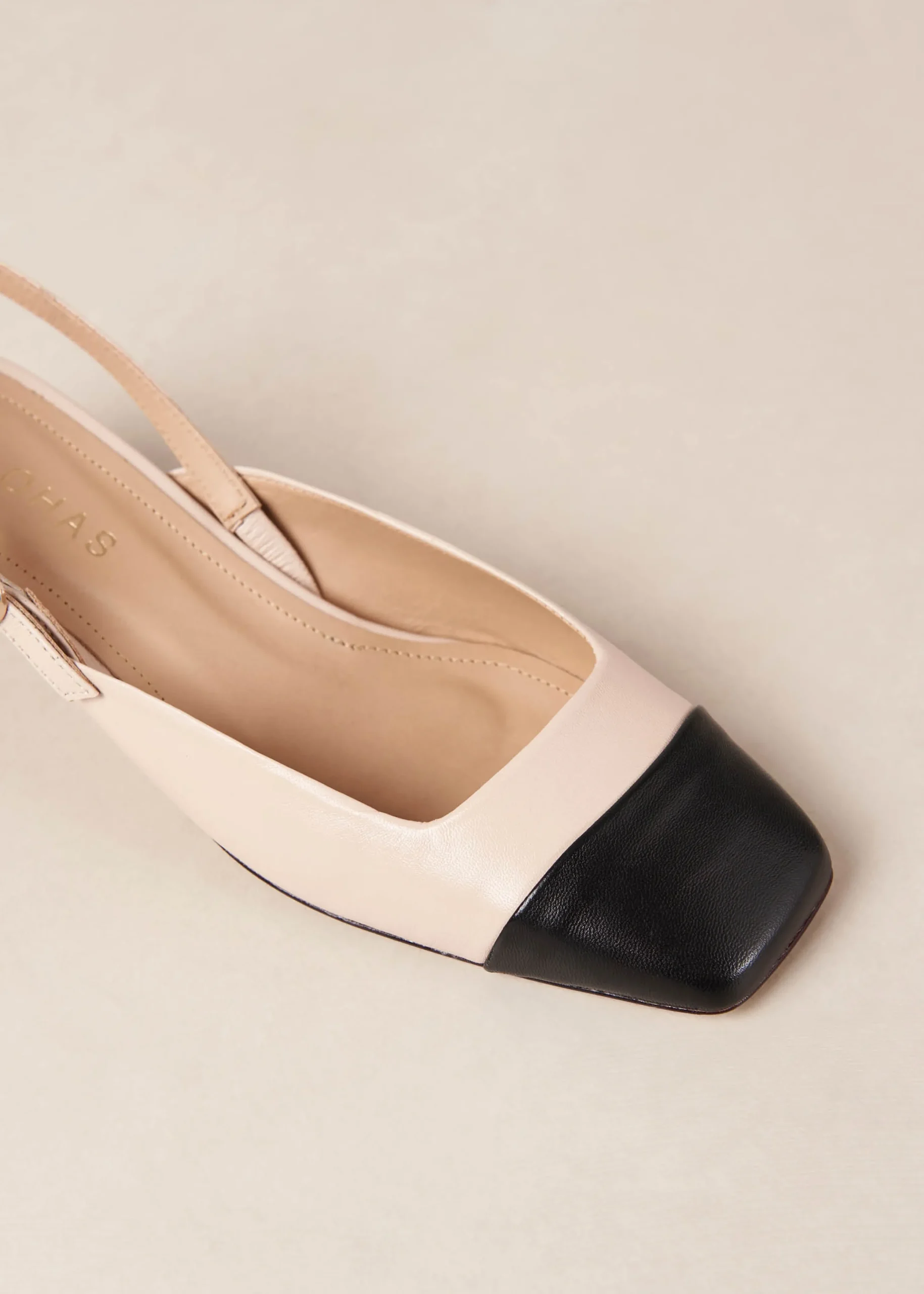 Lindy Tacones Bicolores De Cuero Negro Y Color Crema