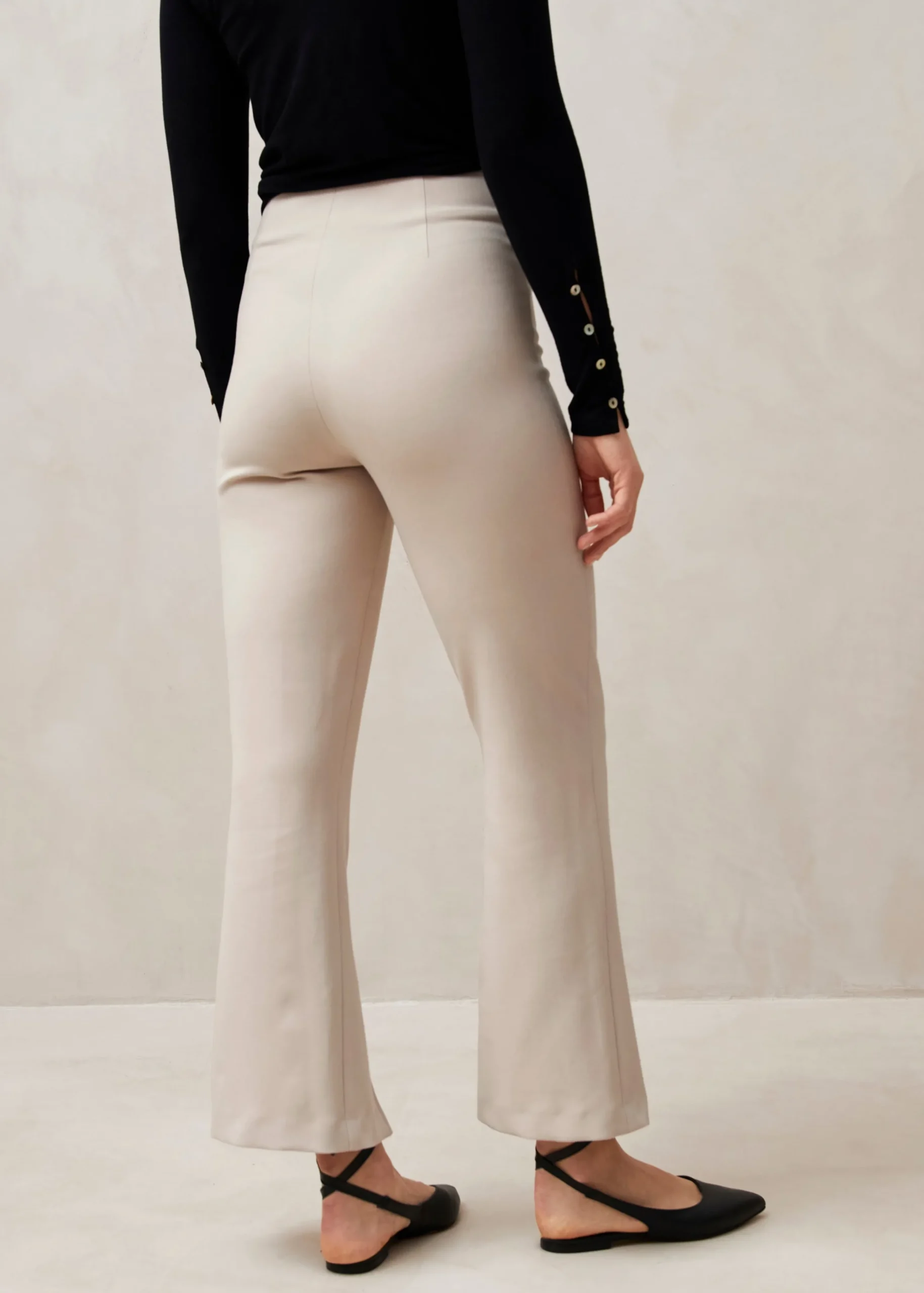 Martina - Pantalones Flare Beige