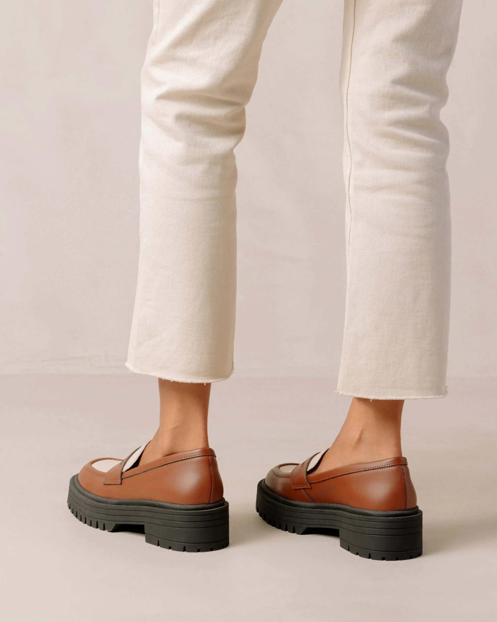 Mask - Mocasín Blanco Y Marrón De Piel Vegana