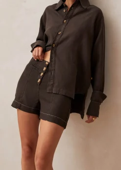 Muna Shorts Marrón Chocolate