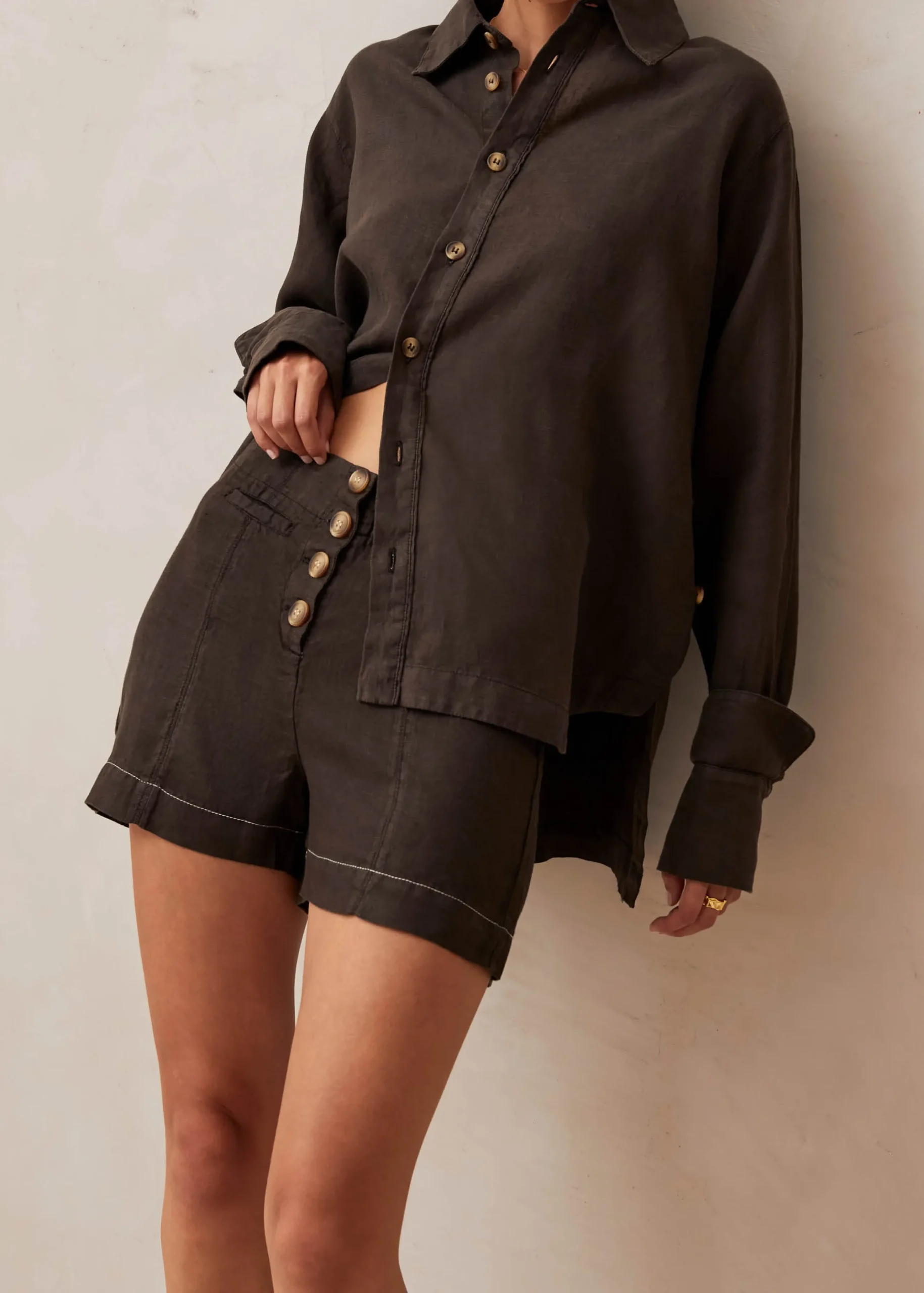 Muna Shorts Marrón Chocolate