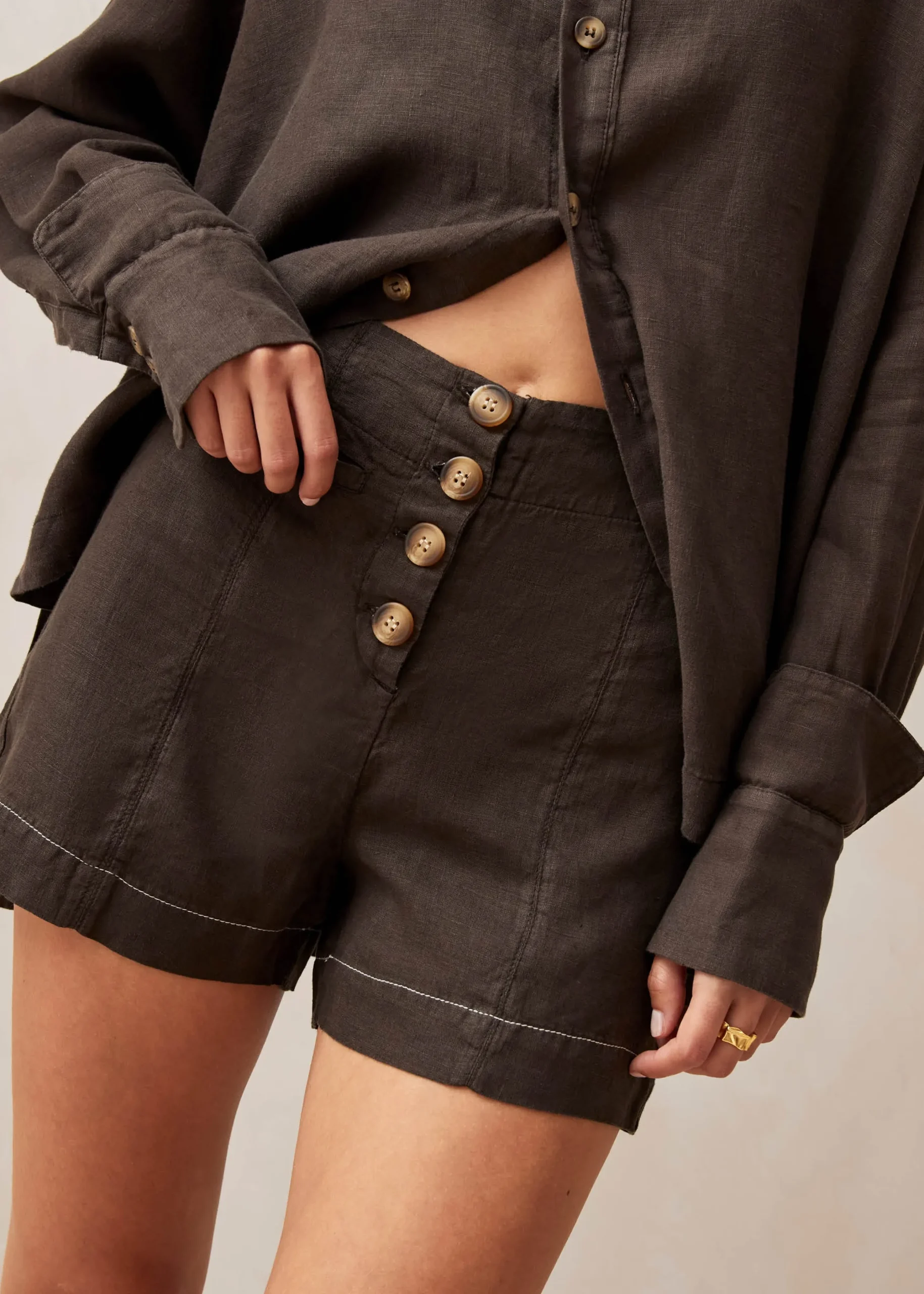 Muna Shorts Marrón Chocolate