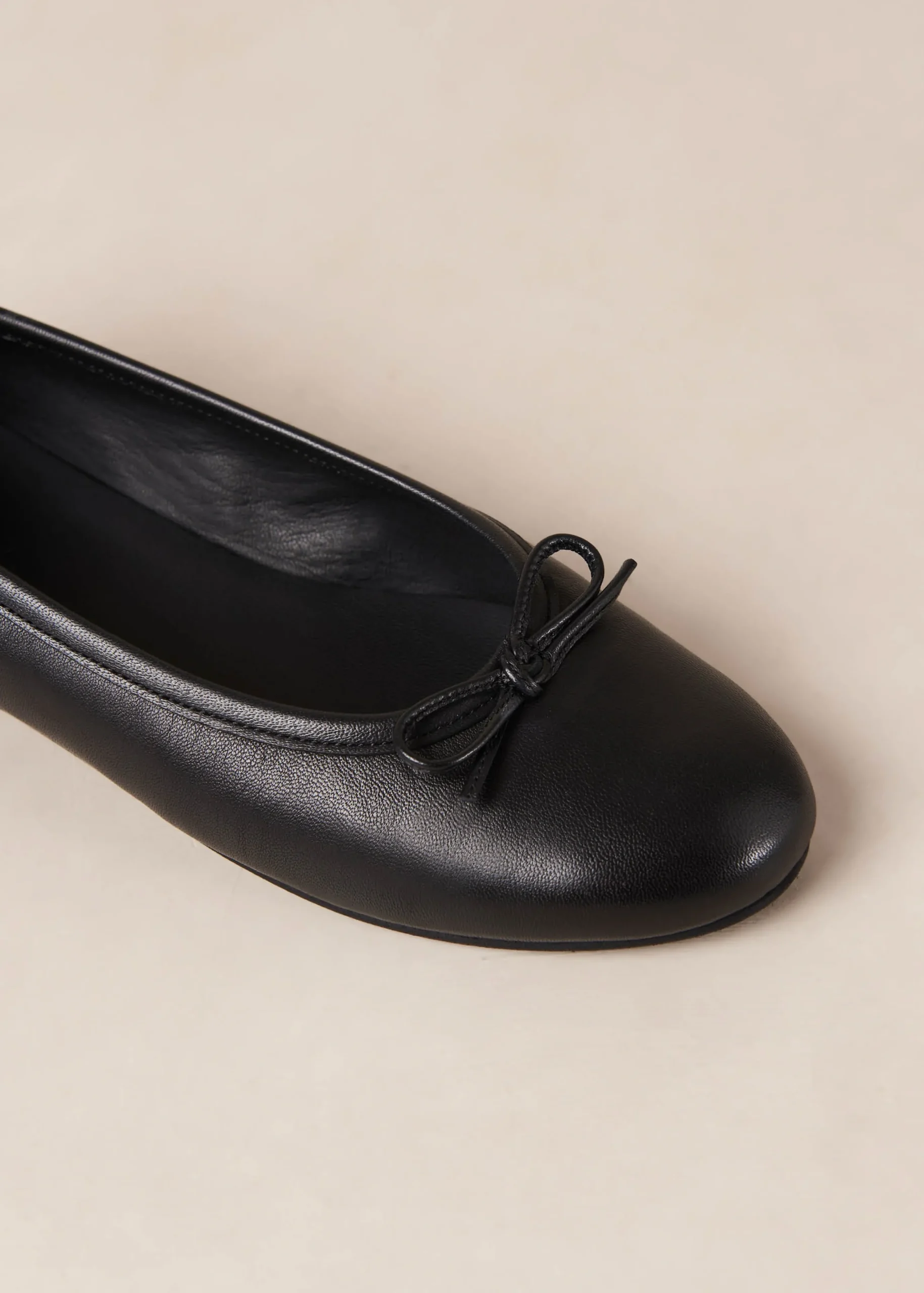 Oriana Bailarinas De Cuero En Color Crema