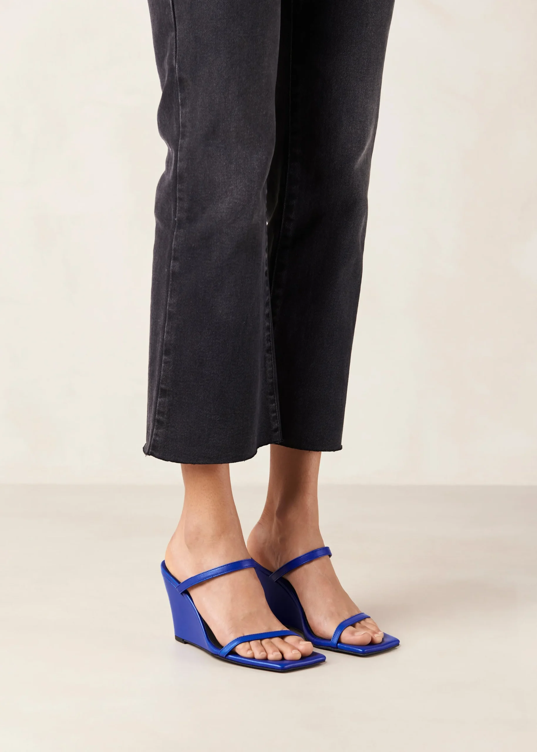 Paixao - Mules De Cuña Azules ALOHAS">