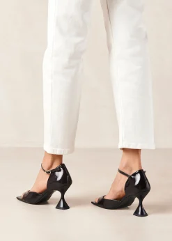 Paixao - Mules De Cuña En Color Crema