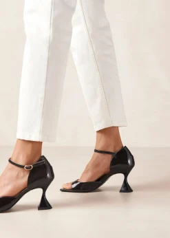 Paixao - Mules De Cuña En Color Crema
