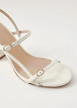 Sandalias De Cuero Negras Rayna