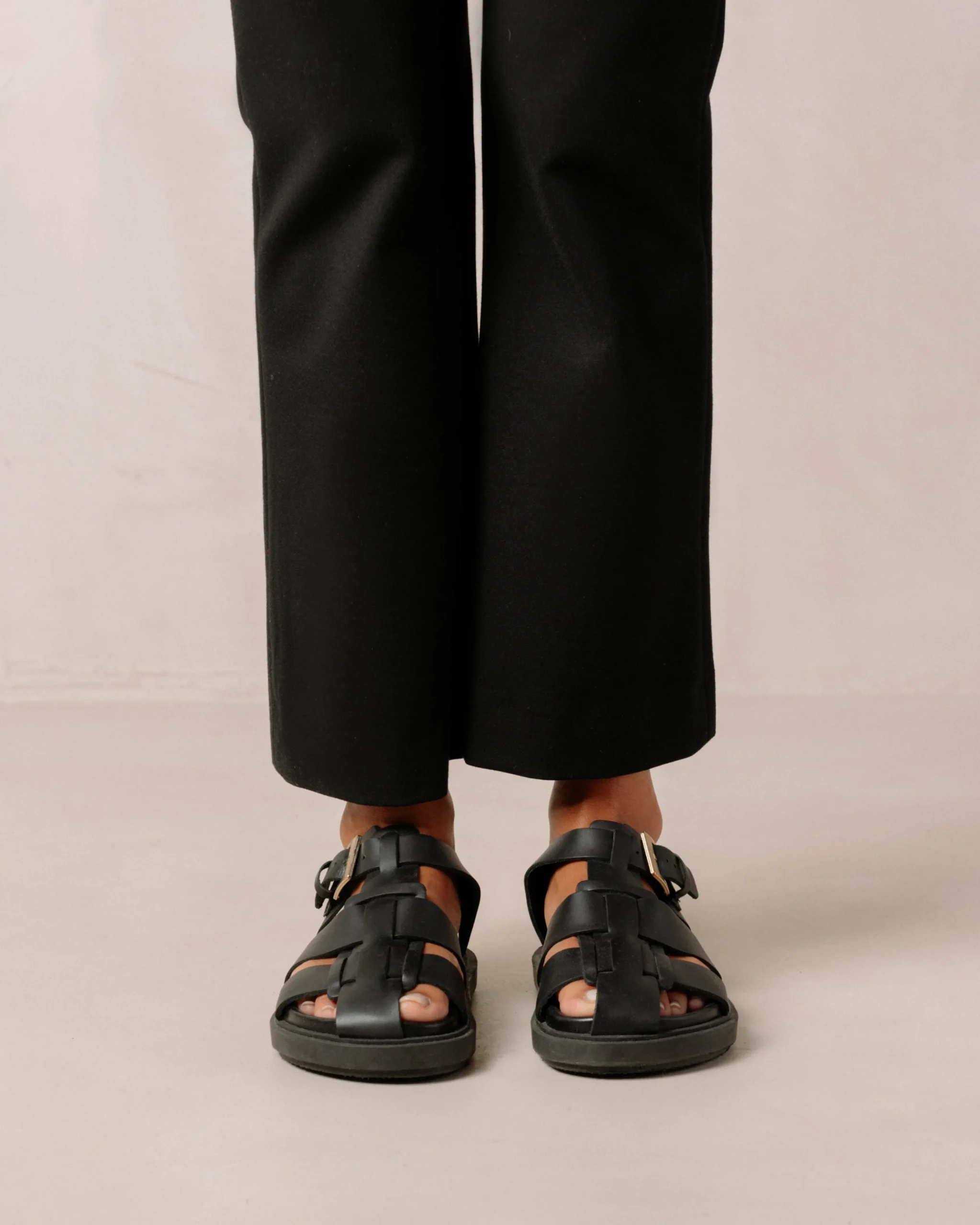 Straps Chain - Sandalias Negras De Piel