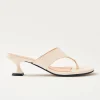 Tess Sandalias De Cuero Color Crema