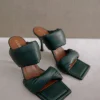 Twist Strap - Mules De Cuero Verde