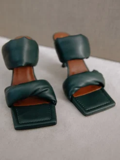 Twist Strap - Mules De Cuero Verde