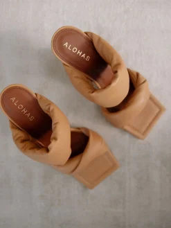Twist Strap - Mules Marrones De Piel