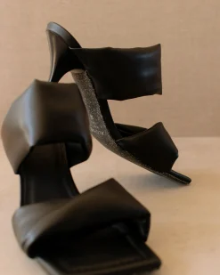 Twist Strap Corn - Sandalias Negras De Cuero Vegano