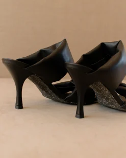 Twist Strap Corn - Sandalias Negras De Cuero Vegano